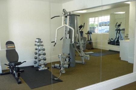 Travelodge Inn & Suites By Wyndham Yucca Valley/Joshua Tree Экстерьер фото